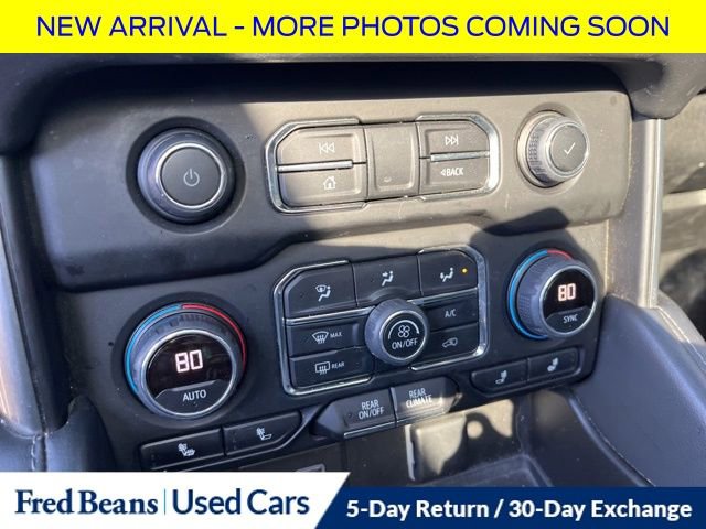 Used 2022 Chevrolet Tahoe Z71 w/ Luxury Package image 21