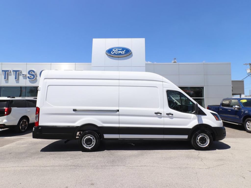 Certified 2025 Ford Transit 250 148 High Roof Extended RWD image 15
