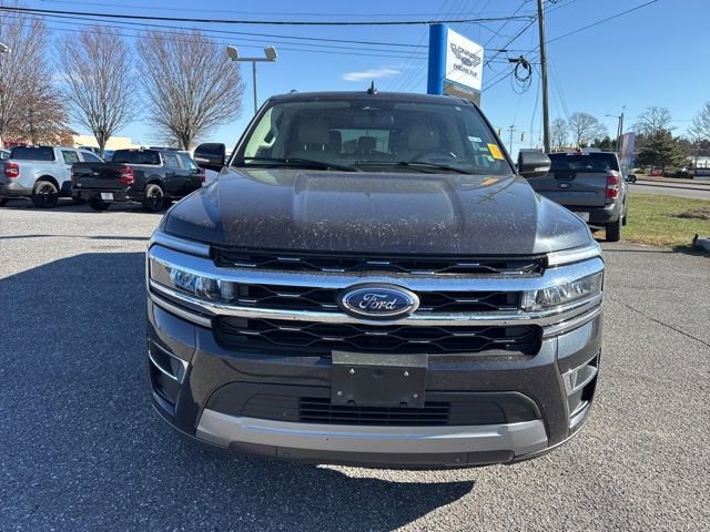 Certified 2024 Ford Expedition Max Limited image 3