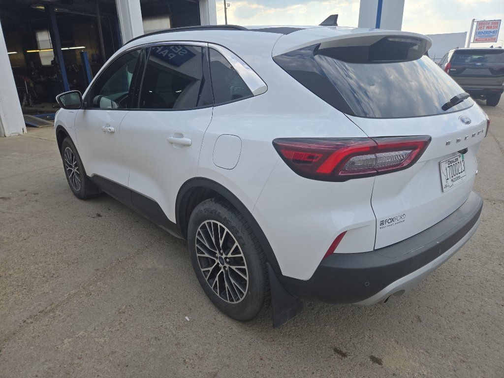 Certified 2023 Ford Escape SE FWD image 2