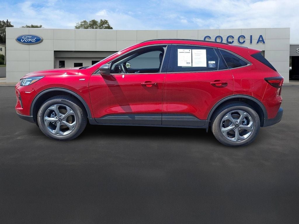 Certified 2025 Ford Escape ST-Line w/ Tech Pack #1 AWD/4WD image 7