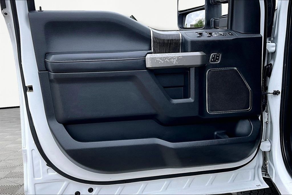 Certified 2020 Ford F250 Lariat w/ Lariat Value Package AWD/4WD image 24