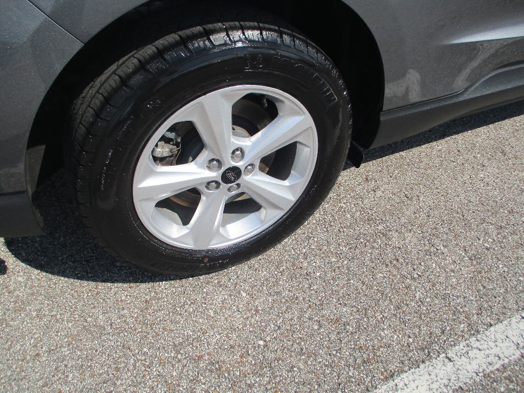 Certified 2024 Ford Edge SE image 22