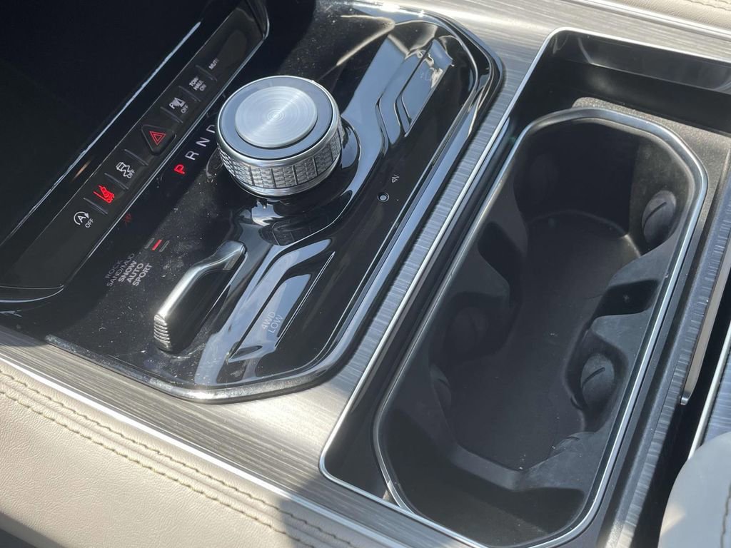 Used 2024 Jeep Wagoneer Series II w/ HD Trailer Tow Package image 29