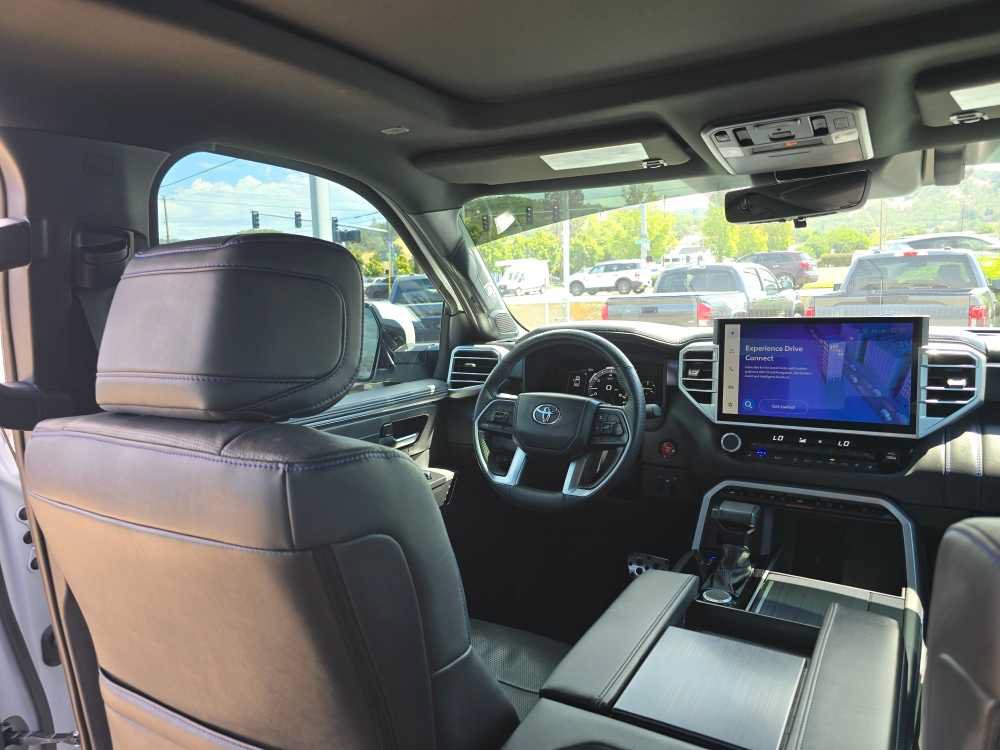 Used 2025 Toyota Tundra Platinum w/ TRD Off-Road Package AWD/4WD image 10
