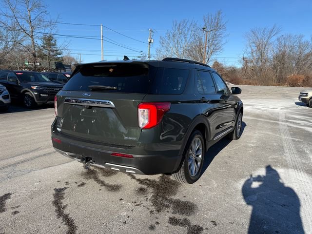 Certified 2022 Ford Explorer XLT w/ Equipment Group 202A image 29