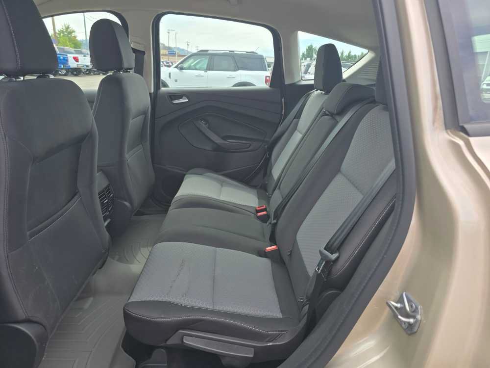 Certified 2017 Ford C-MAX Energi SE FWD image 16