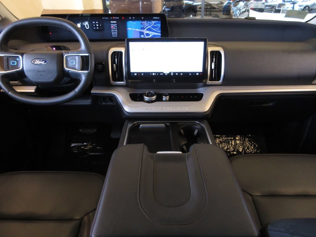 Certified 2025 Ford Expedition Max Active RWD image 18