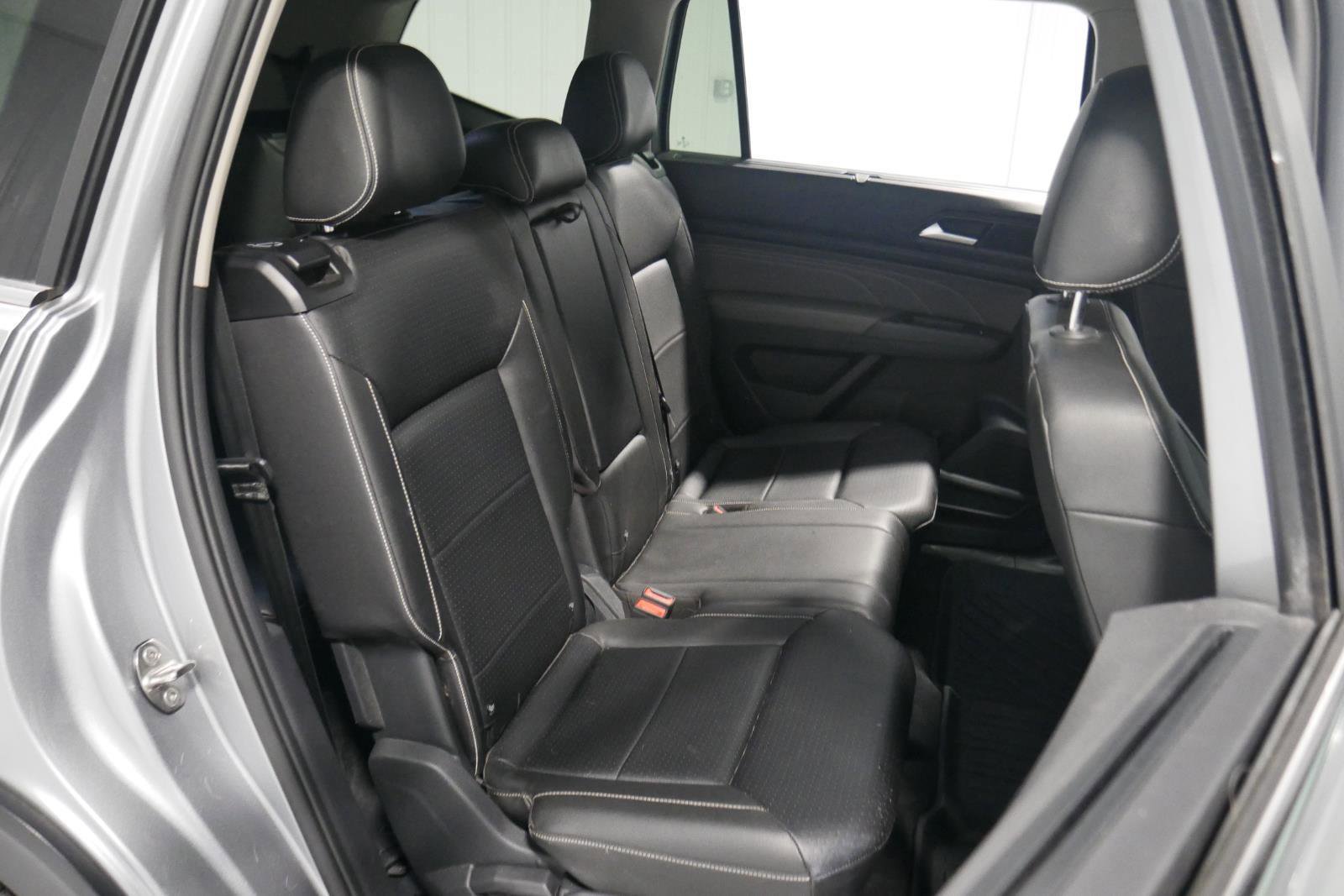 Used 2023 Volkswagen Atlas SE image 17