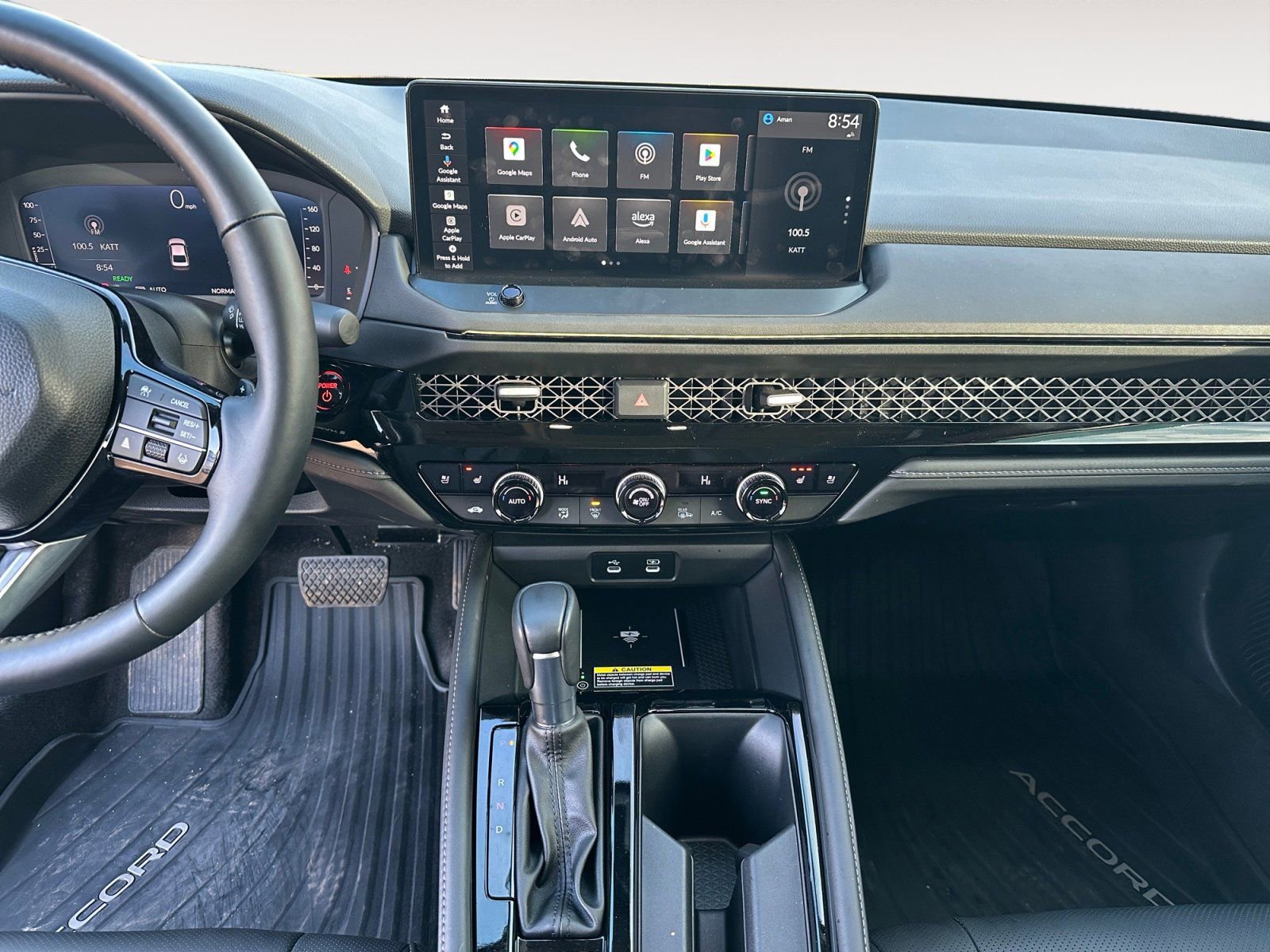 Used 2025 Honda Accord Touring image 11