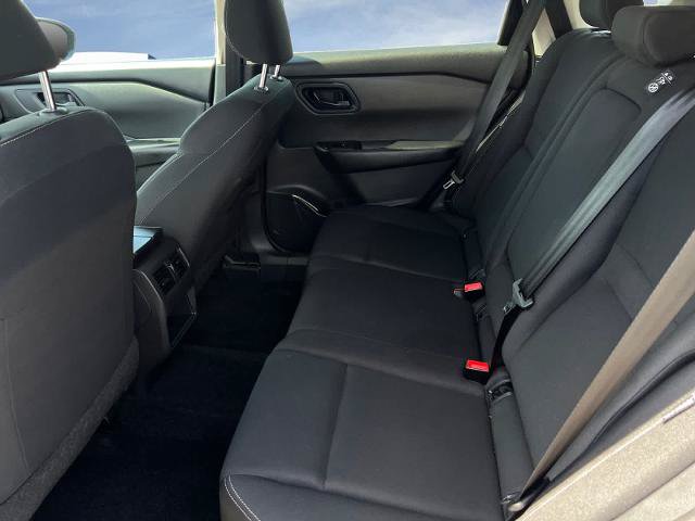 Used 2024 Nissan Rogue S FWD image 13