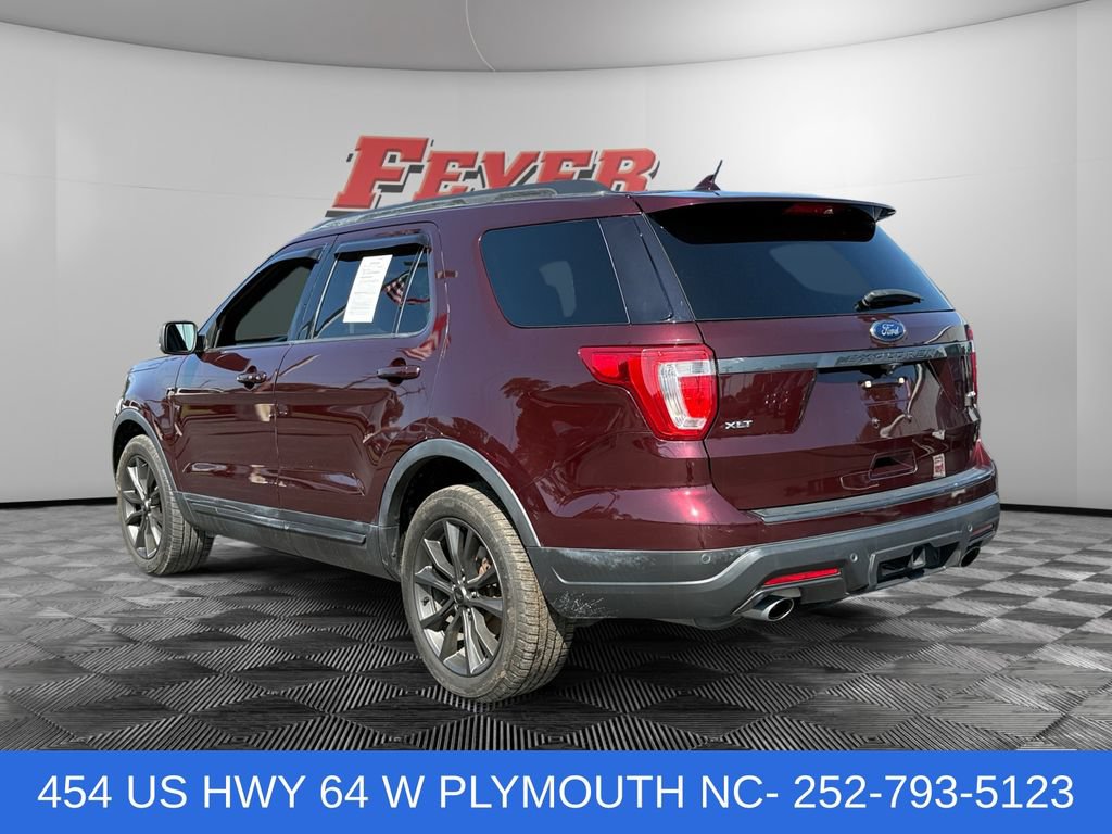 Certified 2018 Ford Explorer XLT w/ Equipment Group 202A AWD/4WD image 3