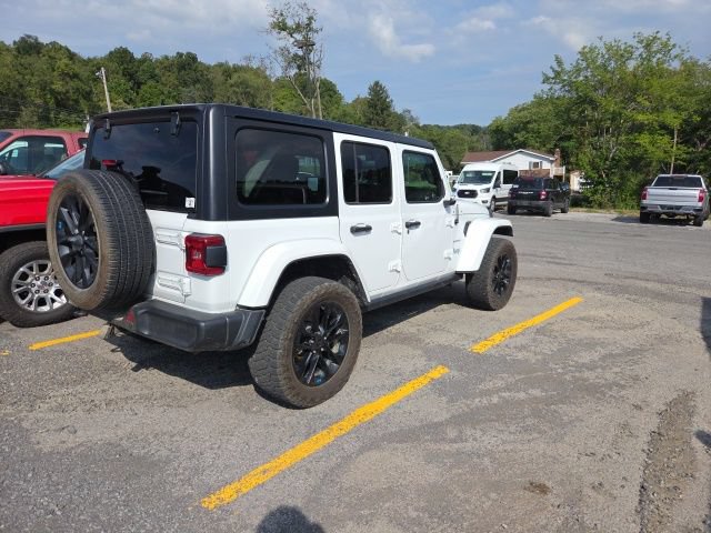 Used 2023 Jeep Wrangler Unlimited Sahara w/ Cold Weather Group AWD/4WD image 3
