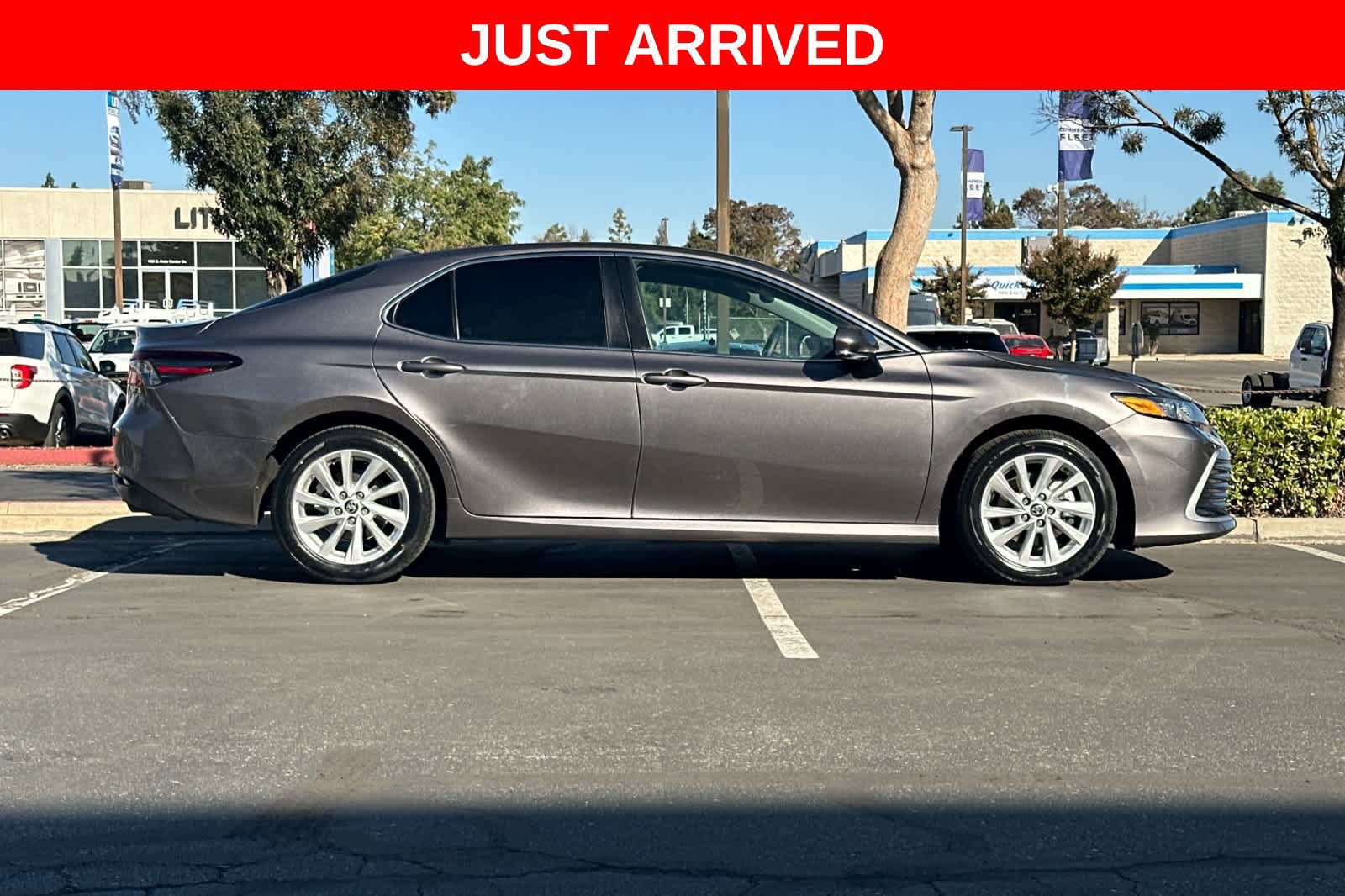 Used 2024 Toyota Camry LE w/ Convenience Package FWD image 9