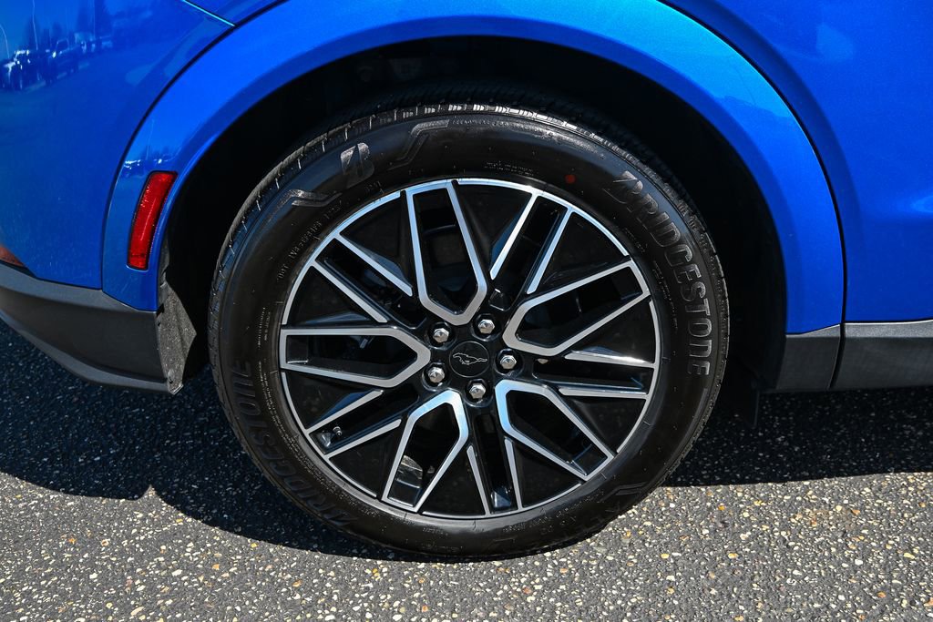 Certified 2025 Ford Mustang Mach-E Premium AWD/4WD image 14