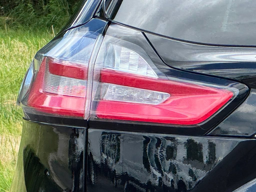 Certified 2020 Ford Edge SEL FWD image 11