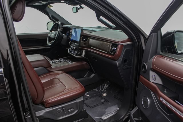 Certified 2024 Ford Expedition Limited AWD/4WD image 18