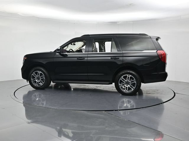Certified 2025 Ford Expedition Active AWD/4WD image 7