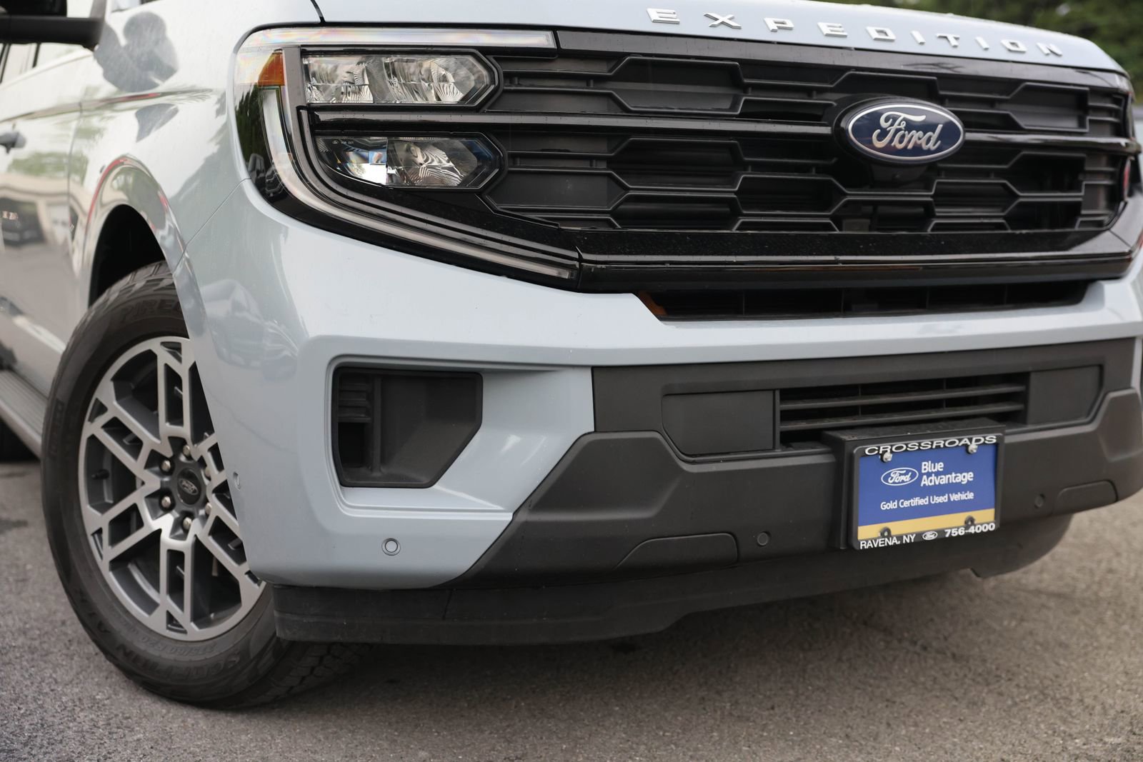 Certified 2025 Ford Expedition Active AWD/4WD image 33