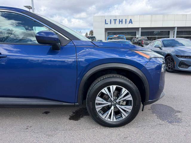 Used 2023 Nissan Rogue SV image 5