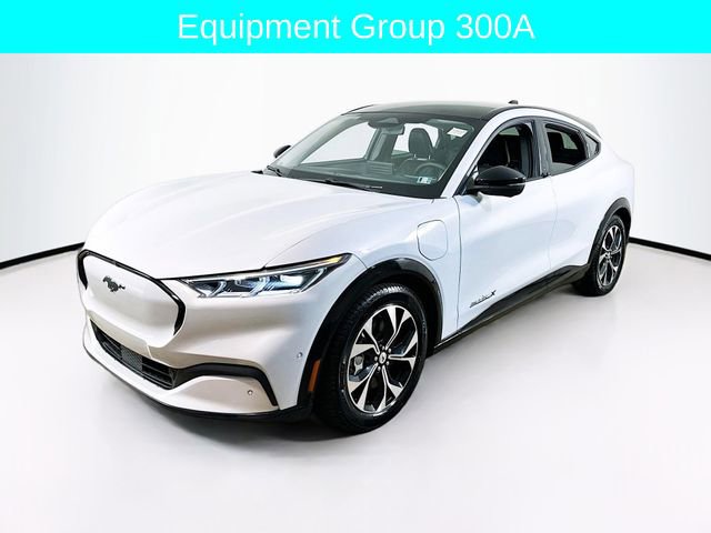 Certified 2022 Ford Mustang Mach-E Premium AWD/4WD image 3