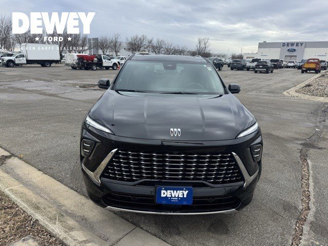 Used 2025 Buick Enclave Avenir w/ Trailering Package, 5000 lbs. image 8