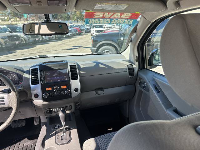 Used 2021 Nissan Frontier SV w/ Midnight Edition Floor Mats AWD/4WD image 22