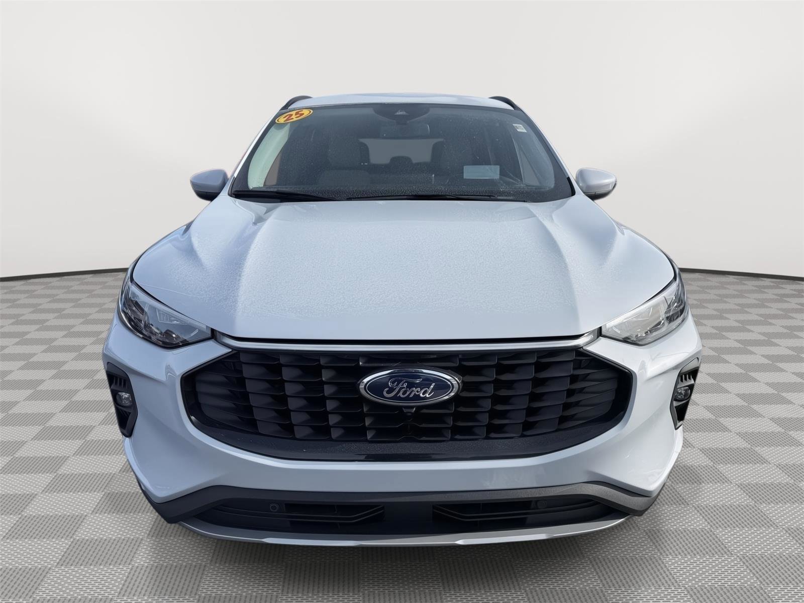 Certified 2025 Ford Escape SE w/ PHEV Premium Package image 8