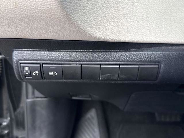 Used 2022 Toyota Corolla LE image 24