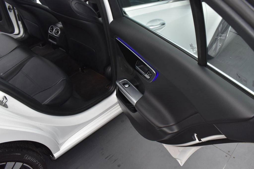 Used 2025 Mercedes-Benz C 300 Sedan image 22
