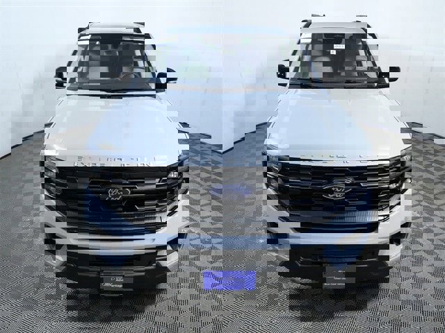 Certified 2025 Ford Expedition Active image 6