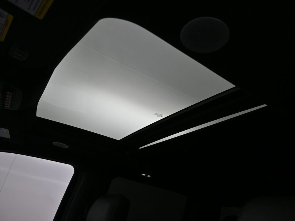 Certified 2022 Ford F150 Raptor w/ Equipment Group 801A High image 38