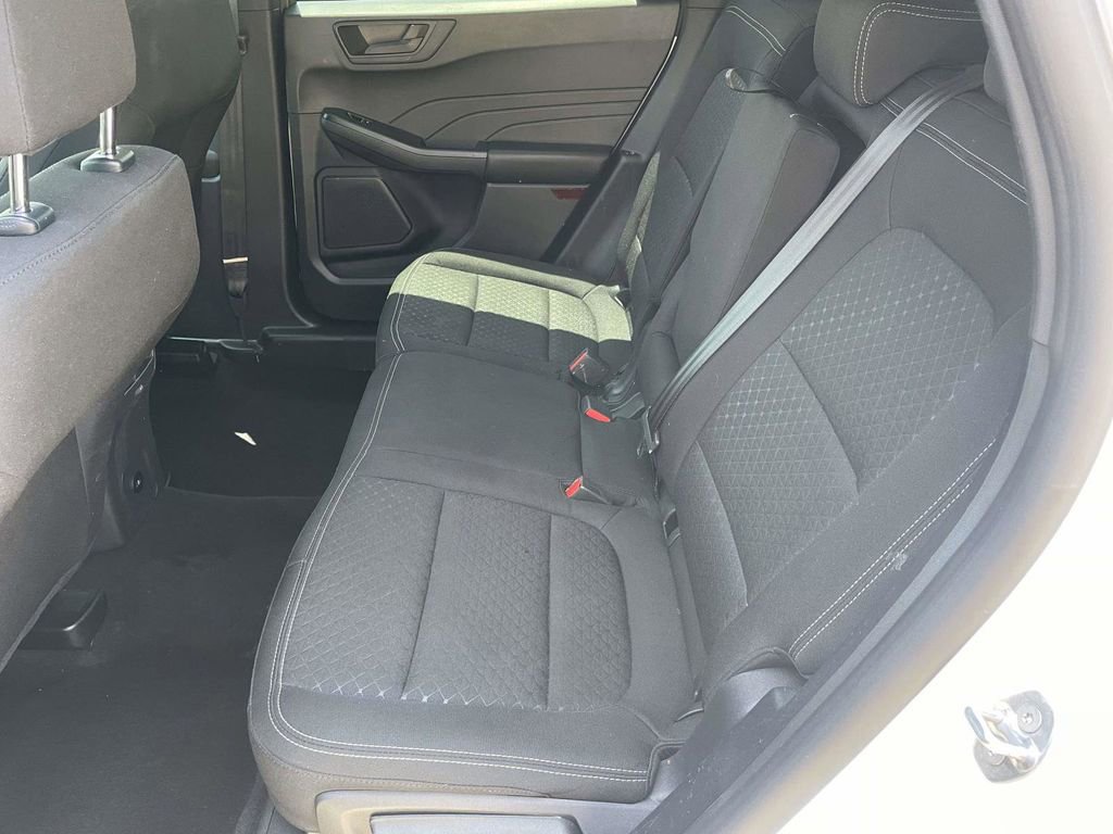Certified 2025 Ford Escape Active w/ Tech Pack #1 FWD image 12