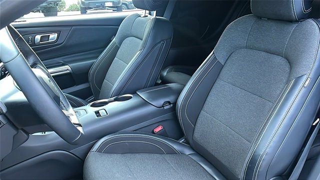 Certified 2024 Ford Mustang Coupe image 18