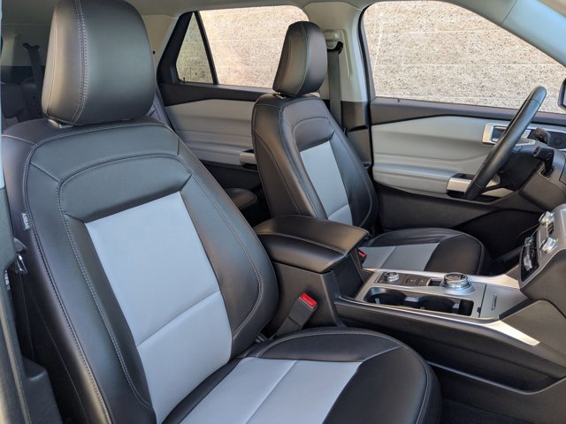 Certified 2023 Ford Explorer XLT w/ Equipment Group 202A AWD/4WD image 24