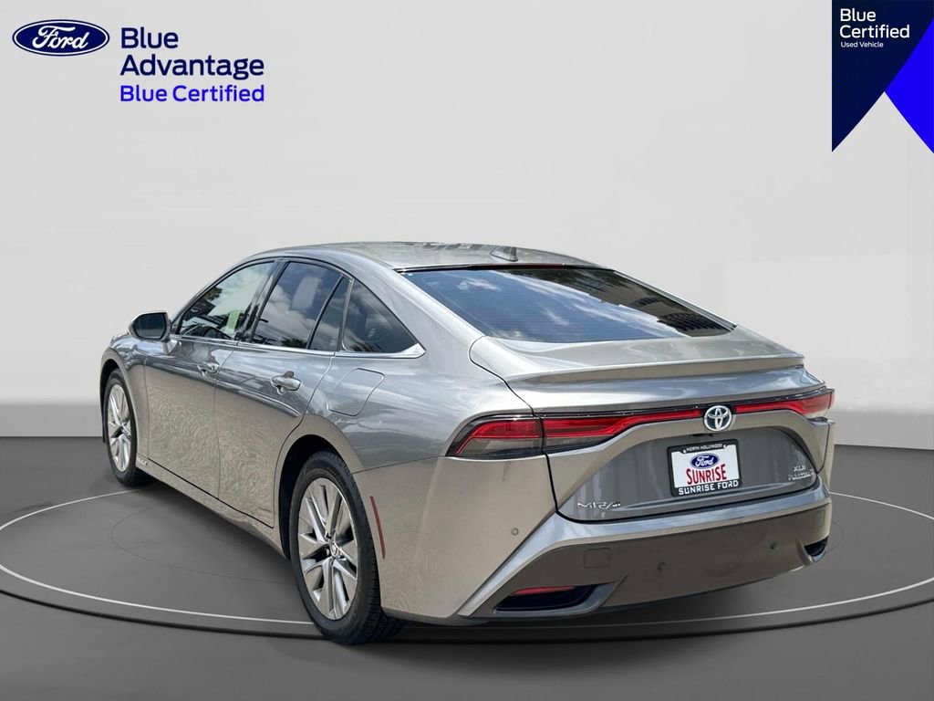 Used 2022 Toyota Mirai w/ Advanced Technology Package RWD image 7
