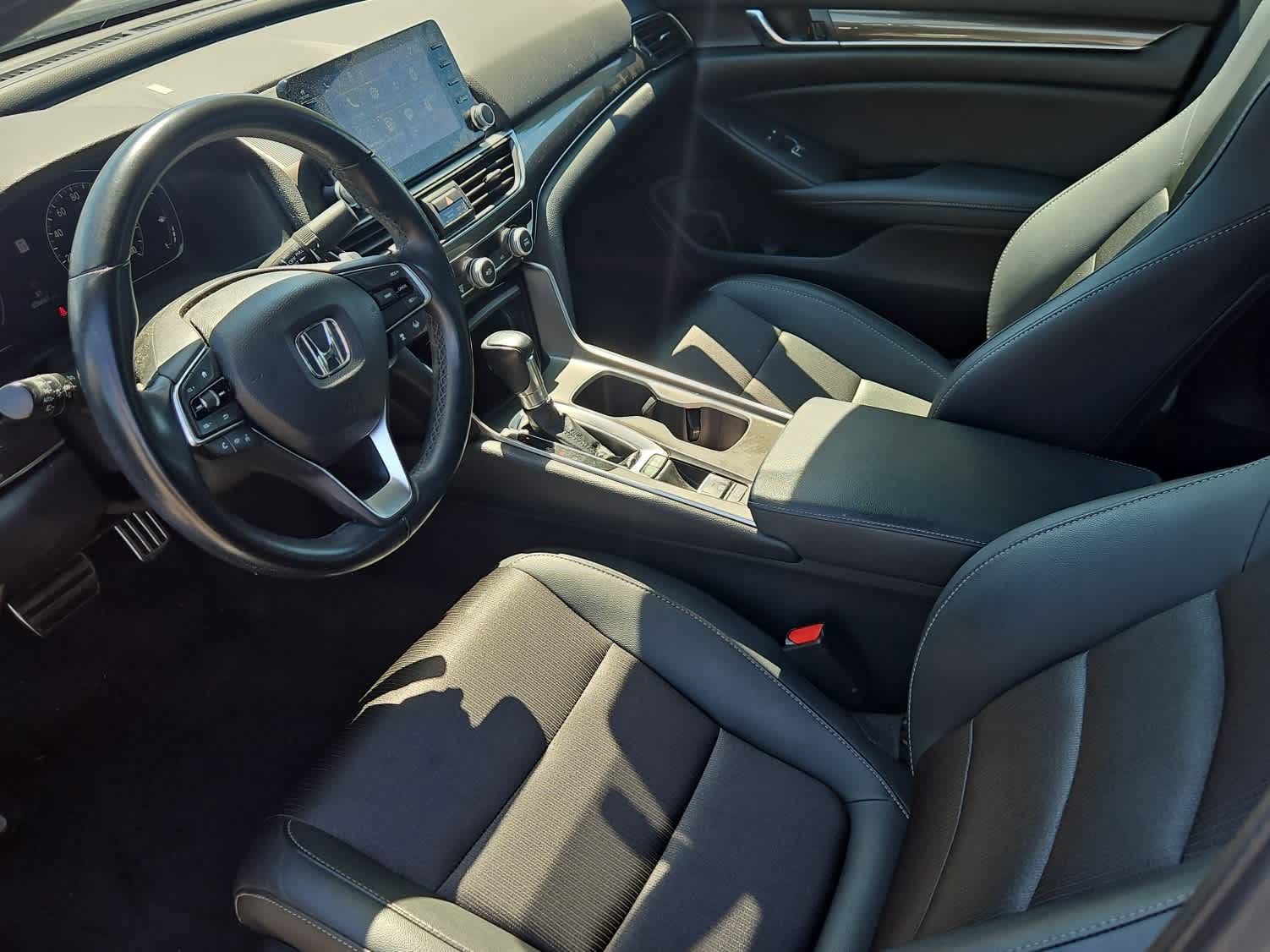 Used 2020 Honda Accord Sport image 14