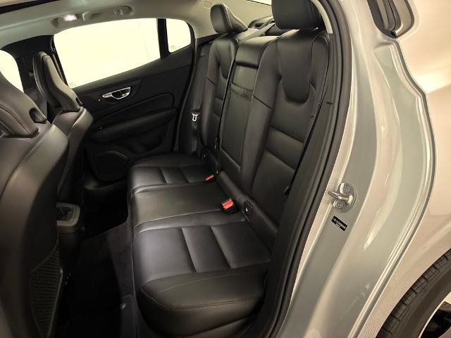 Used 2025 Volvo S60 B5 Core AWD/4WD image 28