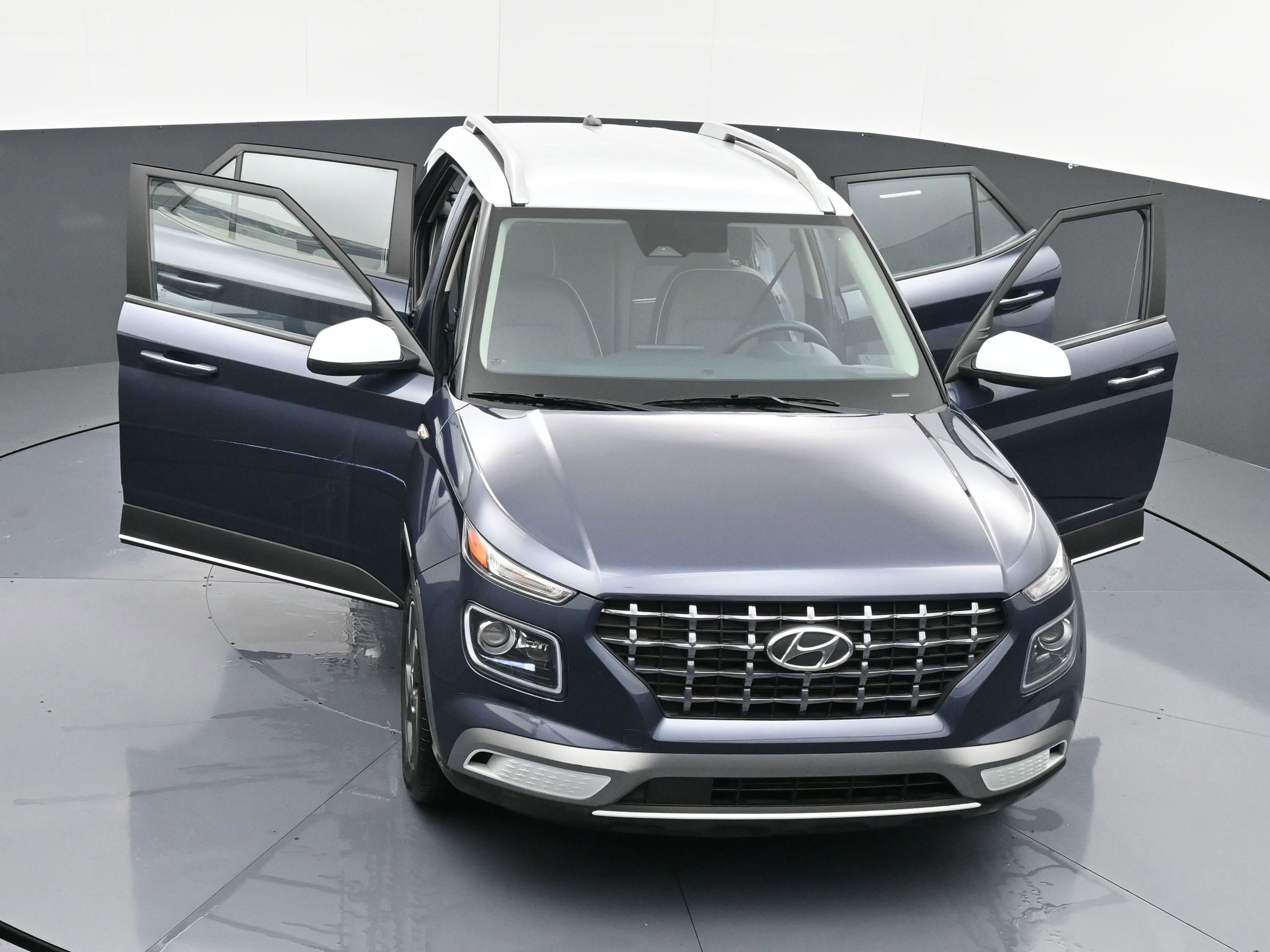 Used 2023 Hyundai Venue Limited w/ Cargo Package image 41