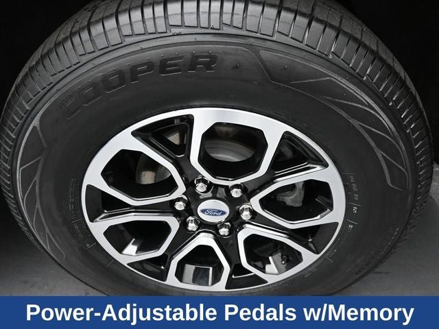 Certified 2024 Ford Expedition XLT AWD/4WD image 17