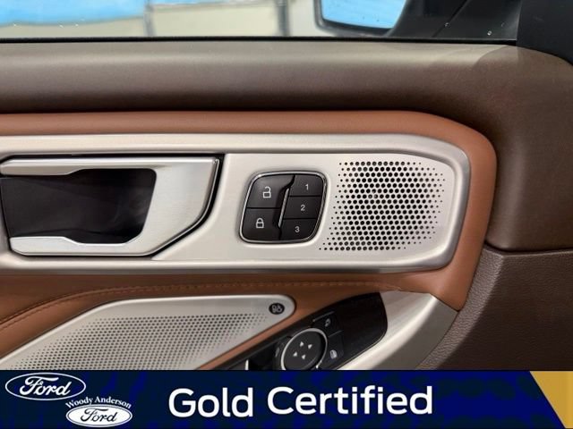 Certified 2022 Ford Explorer King Ranch w/ Premium Technology Package AWD/4WD image 21