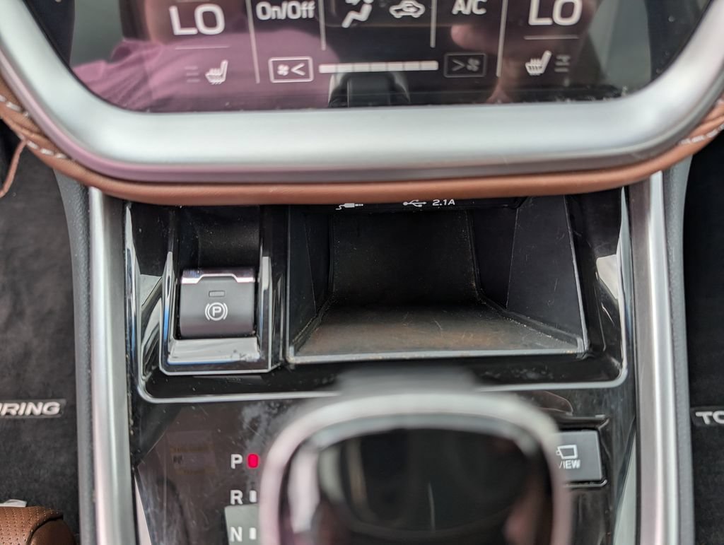 Used 2020 Subaru Outback Touring XT AWD/4WD image 13