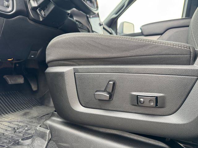 Used 2024 RAM 3500 Big Horn w/ Night Edition AWD/4WD image 21
