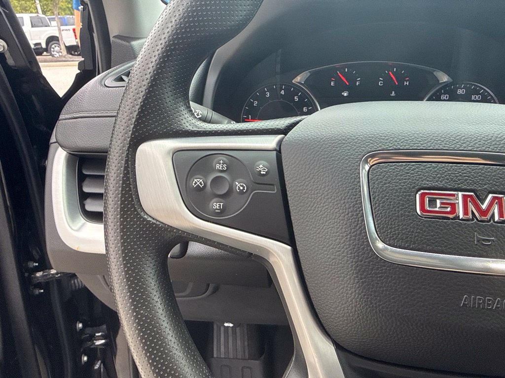 Used 2024 GMC Terrain SLE w/ Driver Convenience Package FWD image 22