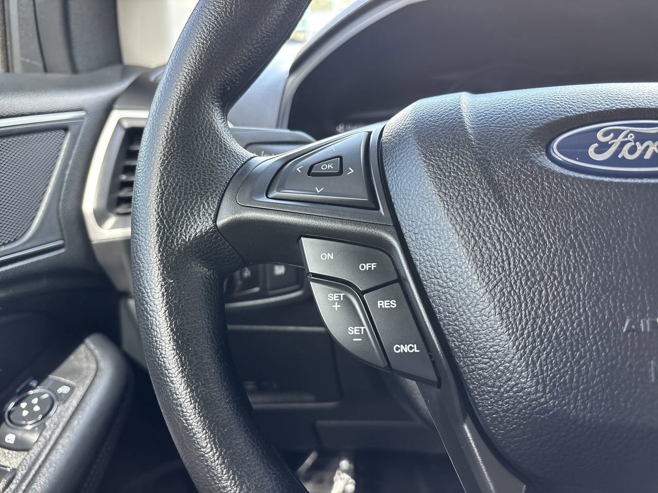 Certified 2024 Ford Edge SE AWD/4WD image 30