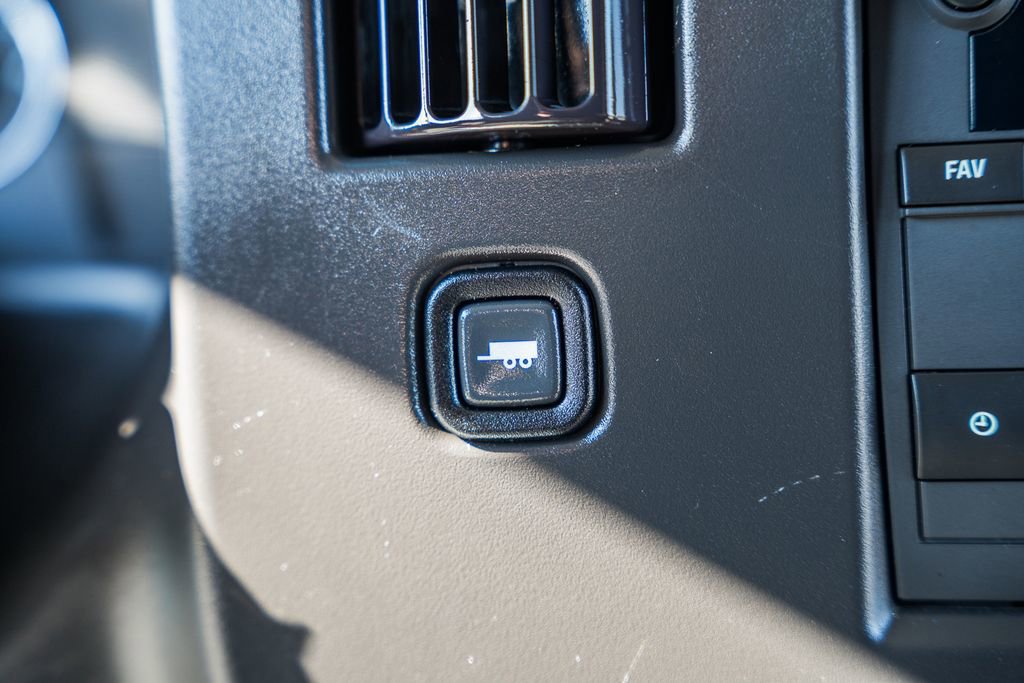 Used 2024 GMC Savana 2500 w/ Driver Convenience Package image 29