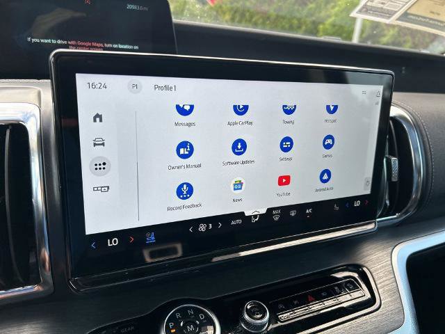 Certified 2025 Ford Expedition Platinum w/ Driver's Package image 34