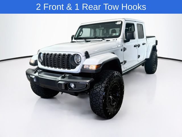 Used 2024 Jeep Gladiator Sport AWD/4WD image 3
