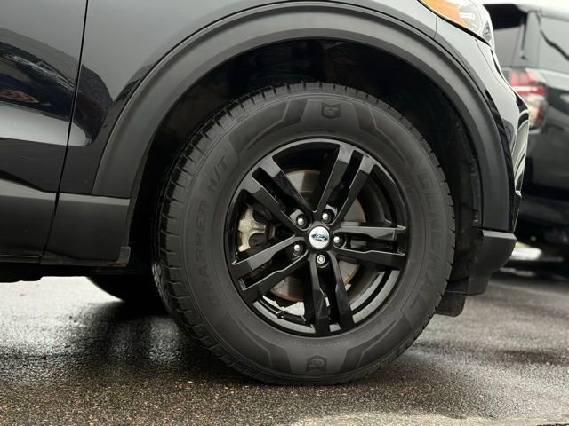 Certified 2024 Ford Explorer XLT image 42