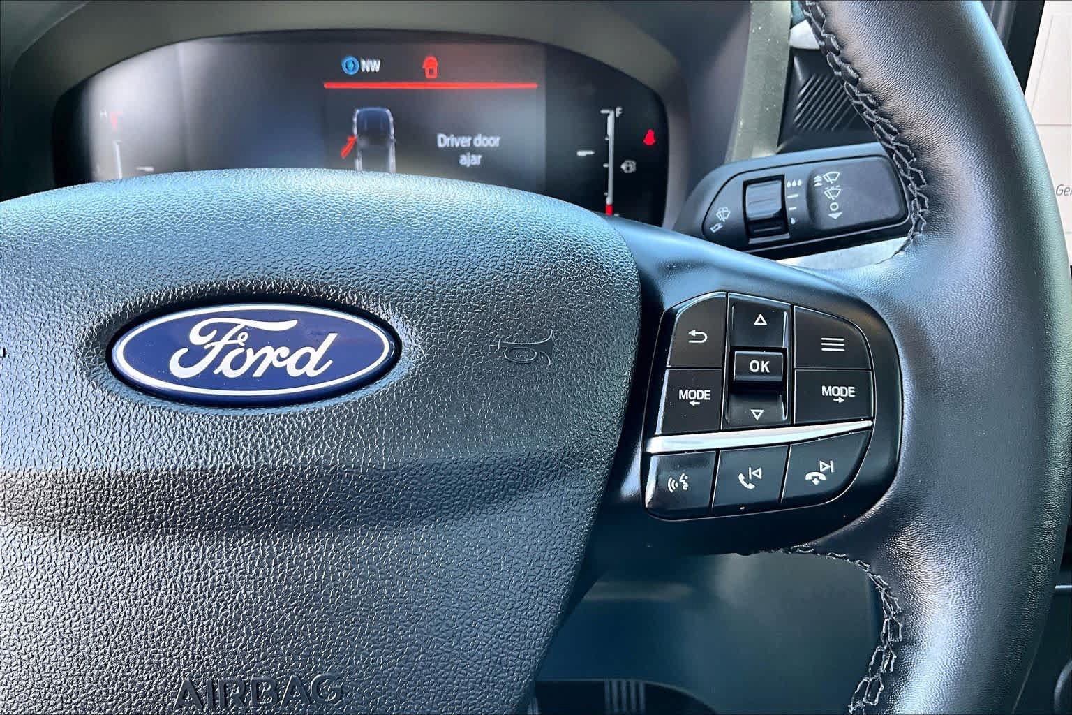 Certified 2025 Ford Maverick XLT w/ XLT Luxury Package FWD image 23